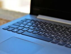 Peran Teknologi dalam Media Pembelajaran: Meningkatkan Kualitas Pendidikan di Era Digital